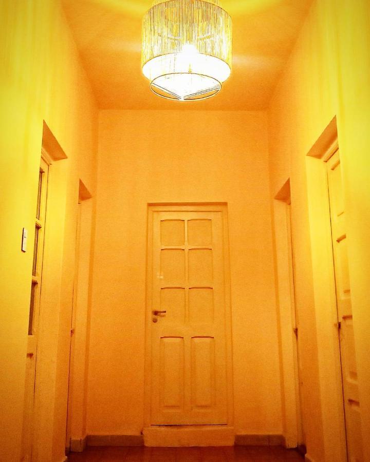 Hostel Lqueen 1 Сальта Екстер'єр фото