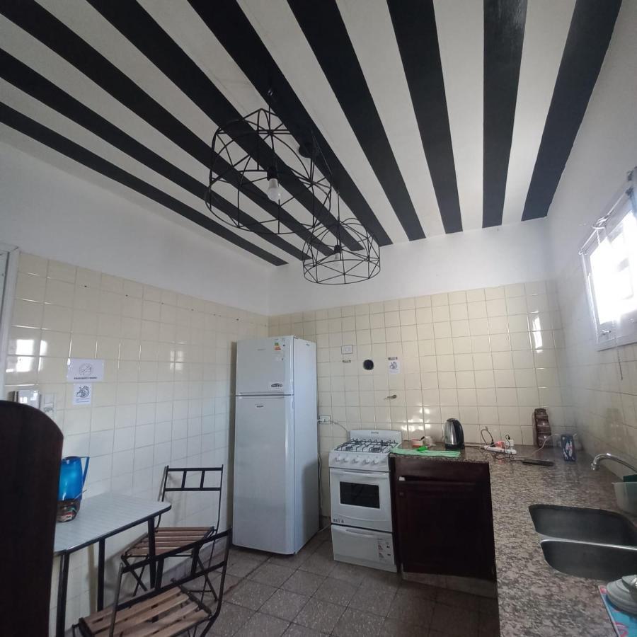 Hostel Lqueen 1 Сальта Екстер'єр фото